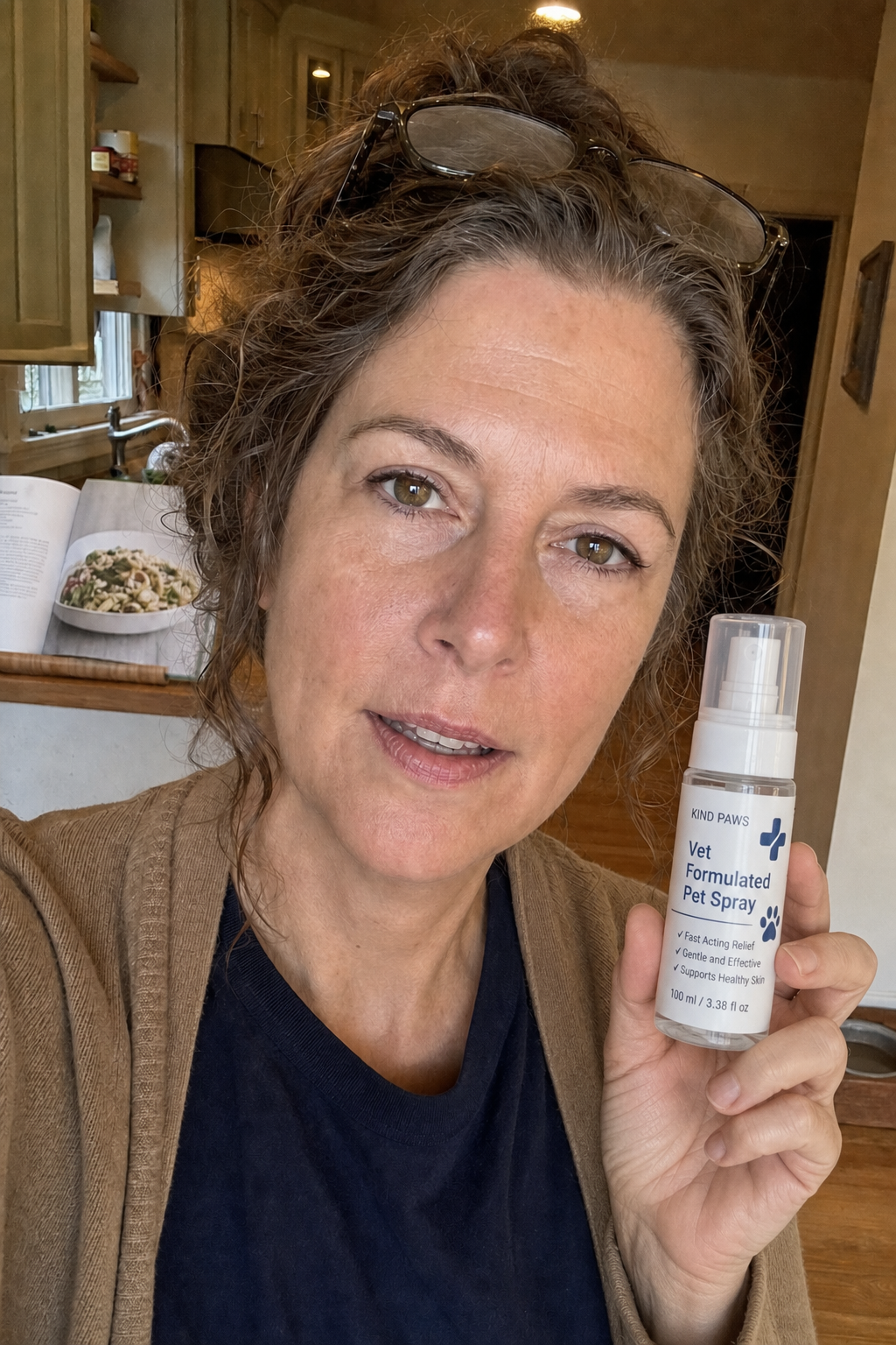 Holding Kind Paws Skin Relief Spray